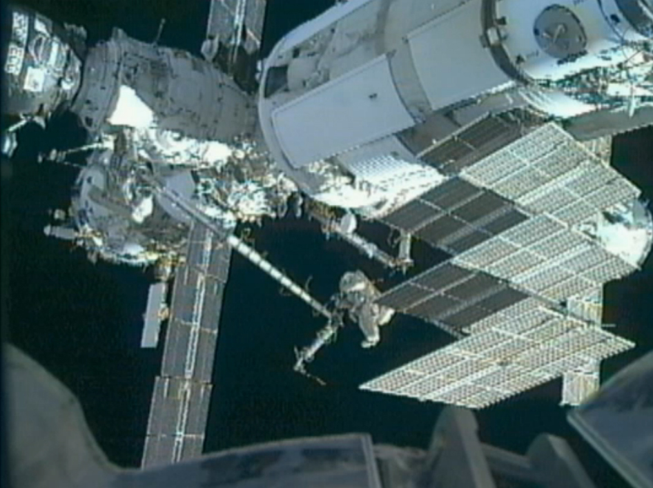 2 Russian Cosmonauts Move Space Station Crane in 6-Hour Spacewalk